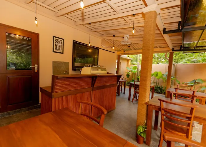 Jungle Villa Cafe & Rooms