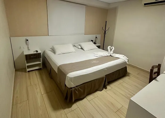 Charles Hotel