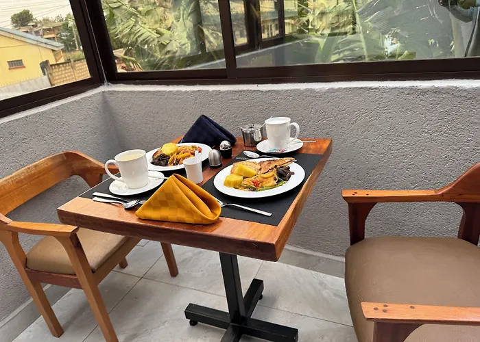 Canopy View Hotel