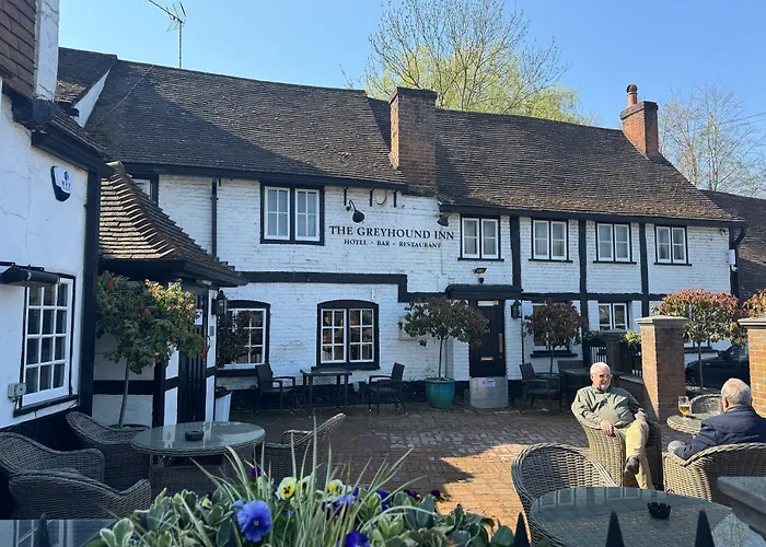 Oyo The Greyhound Inn