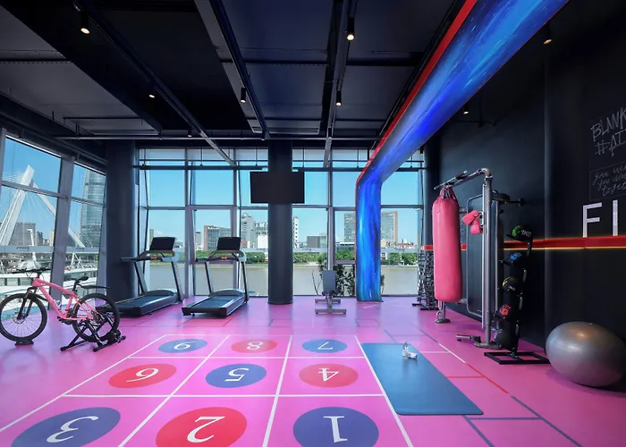 Moxy Ningbo Old Bund