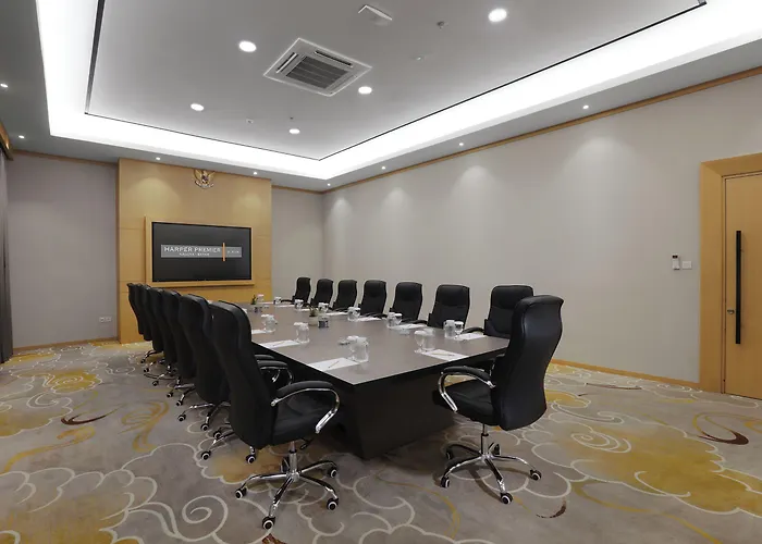 Harper Premier Nagoya Batam