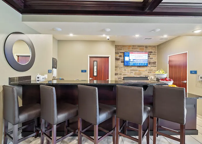 Cobblestone Hotel & Suites - Alpine