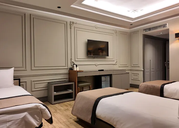 Lala Grand Hotel