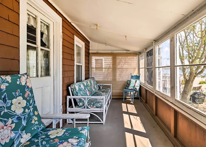 Beachfront Connecticut Retreat W/ Views!
