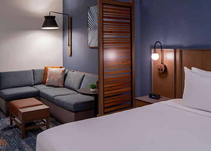 Hyatt Place Tampa Downtown