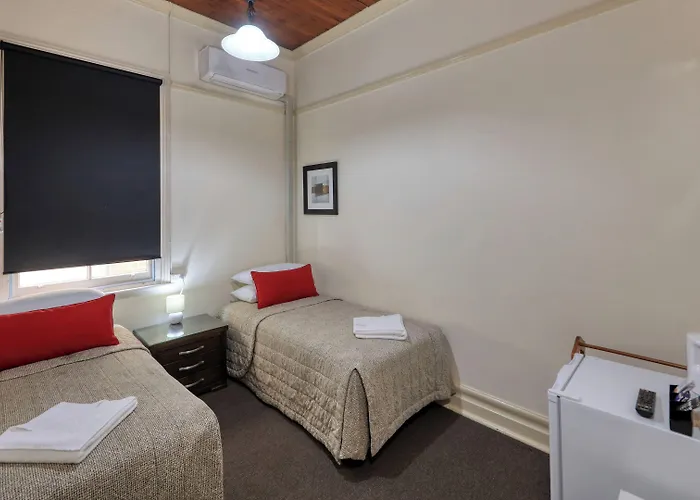 Commercial Travellers House