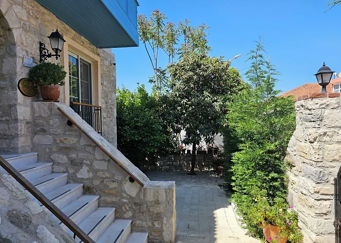Kugu Urla