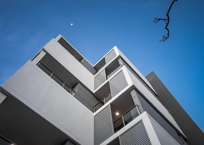 Argo Apartments