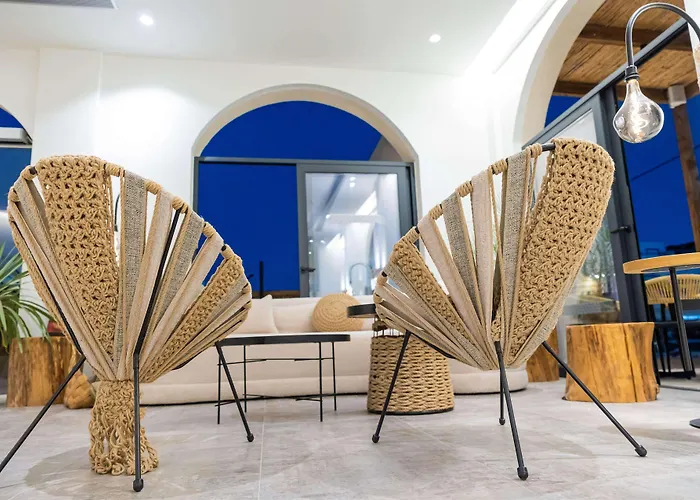 Cabana Blu Hotel & Suites