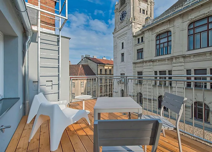 Heymi Apartments Mondschein