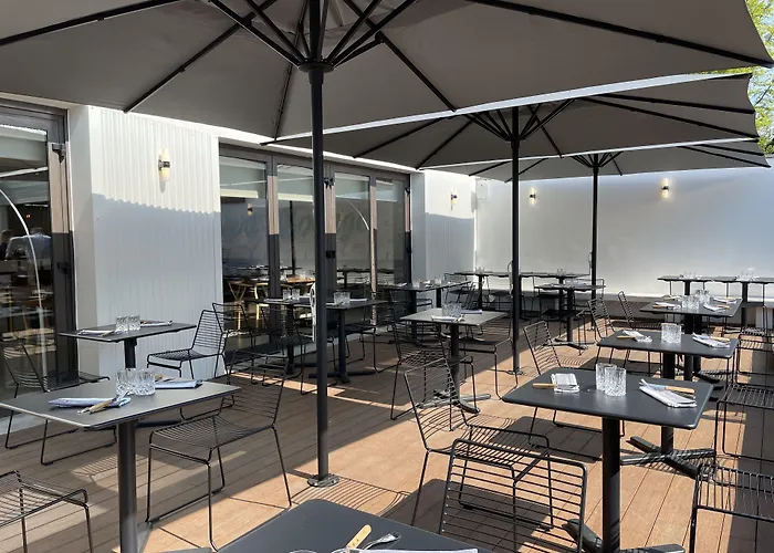 Logis Hotel & Restaurant Le Vert Bocage