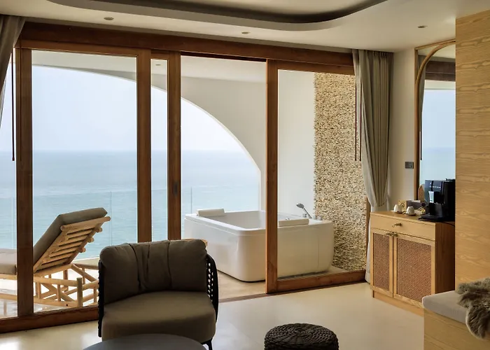 Elite Atoll Beachfront Hotel