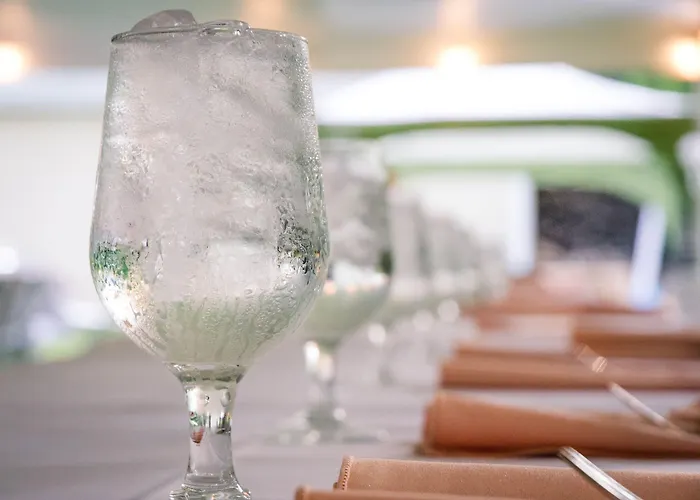 Holiday Inn Express & Suites - St Peters By Ihg