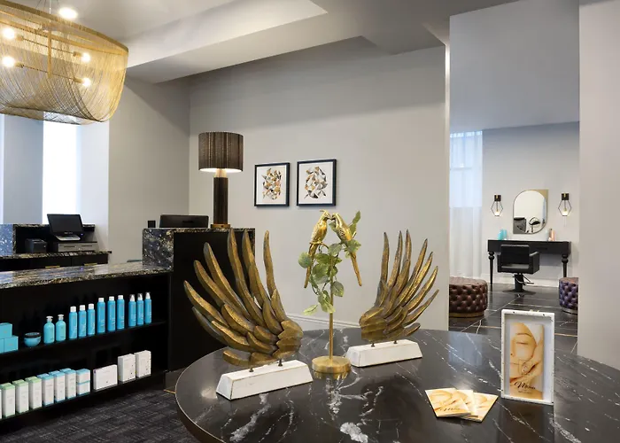 The Warrior Hotel, Autograph Collection