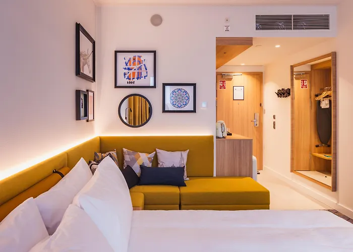 Hampton By Hilton Lodz City Center
