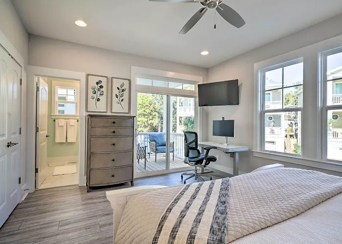 Kure Beach Townhome: Short Walk To The Beach!
