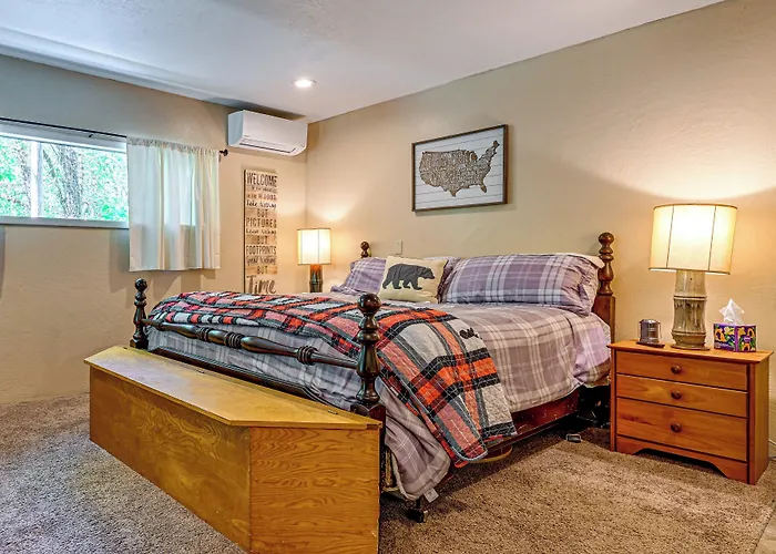 Outdoor Adventure: Tranquil Creekside Retreat