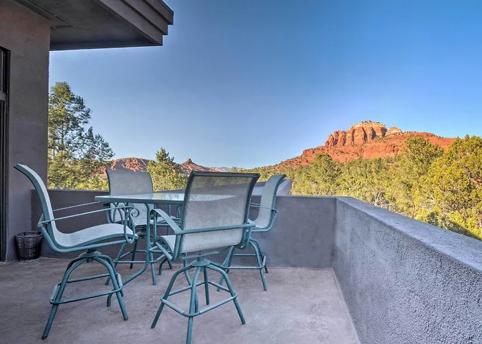 2 Acres & Red Rock Views: Sedona Casita!