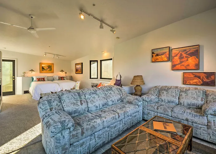 2 Acres & Red Rock Views: Sedona Casita!