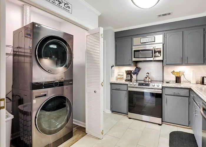 North Charleston Vacation Rental Near Cooper River