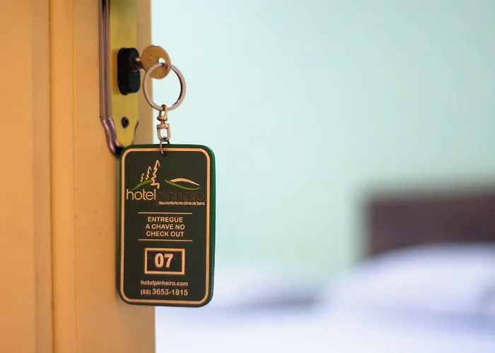 Hotel Pinheiro