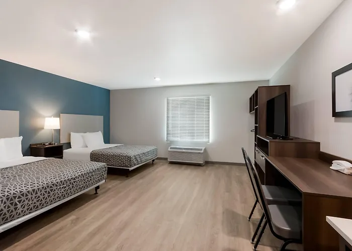Woodspring Suites Chandler Airport