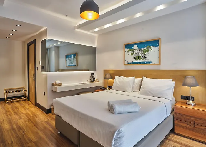 Four-G Hotel