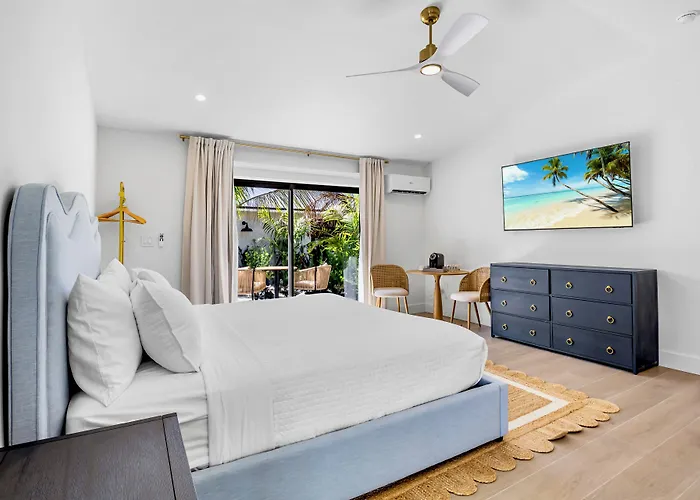 The Retreat At Anna Maria Island Inn