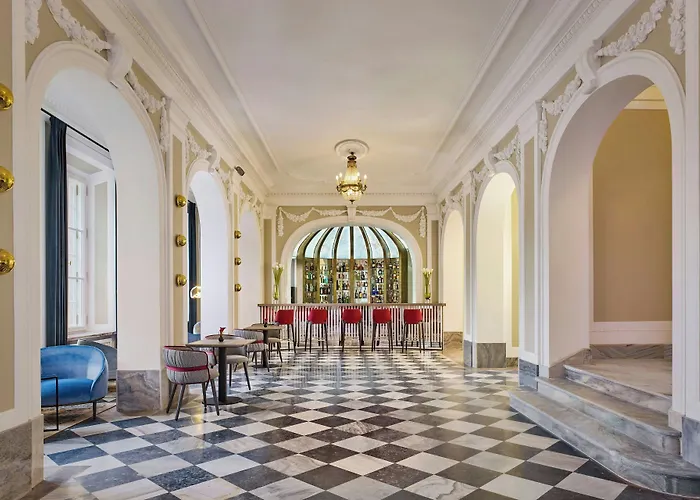 Hotel Verte, Warsaw, Autograph Collection