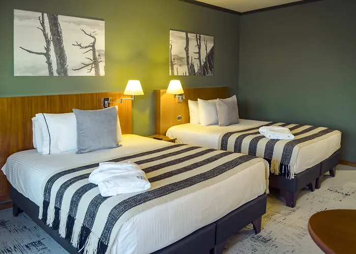 Park Lake Luxury Hotel