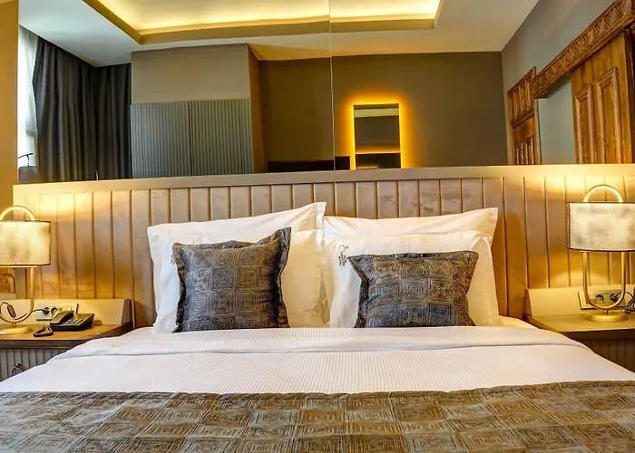 Four Mansions Hotel