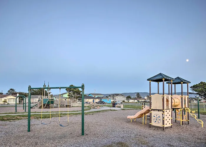 Crescent City Getaway W/ Panoramic Ocean Views!