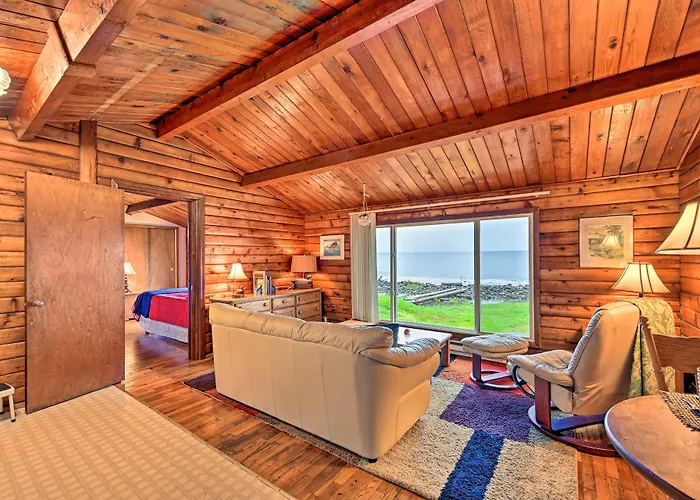 Waterfront Sekiu Escape - 9 Mi To Neah Bay!