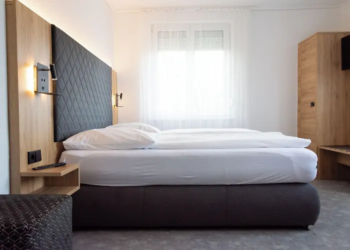 Cocco-Bello Smart Check-In Hotel
