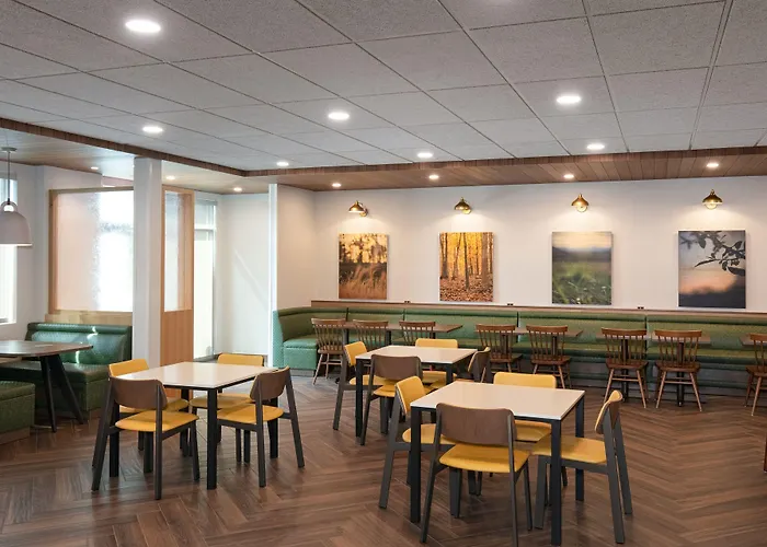 Fairfield By Marriott Inn & Suites Omaha At Mh Landing