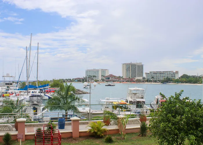 Fisherman Point Beach Resort