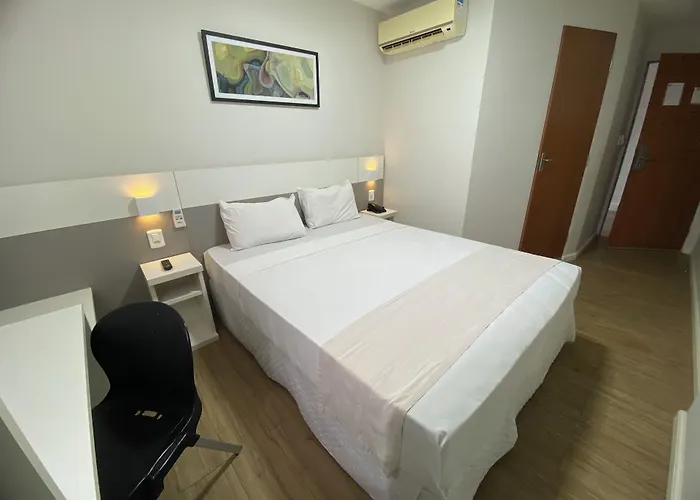 Bristol Easy Hotel - Rio Bonito