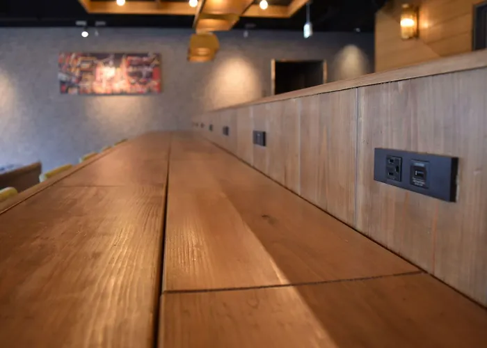 Umedaholic Hotel
