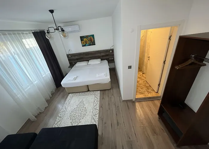 Parli Hotel