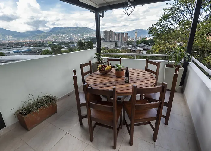 Poblado Guest House