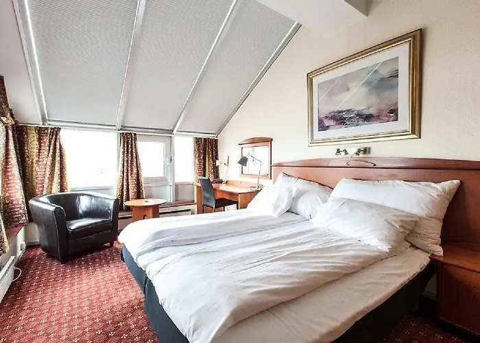 Chesterfield Hotel