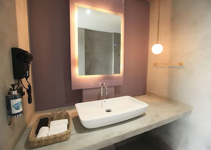 Zenvea Hotel
