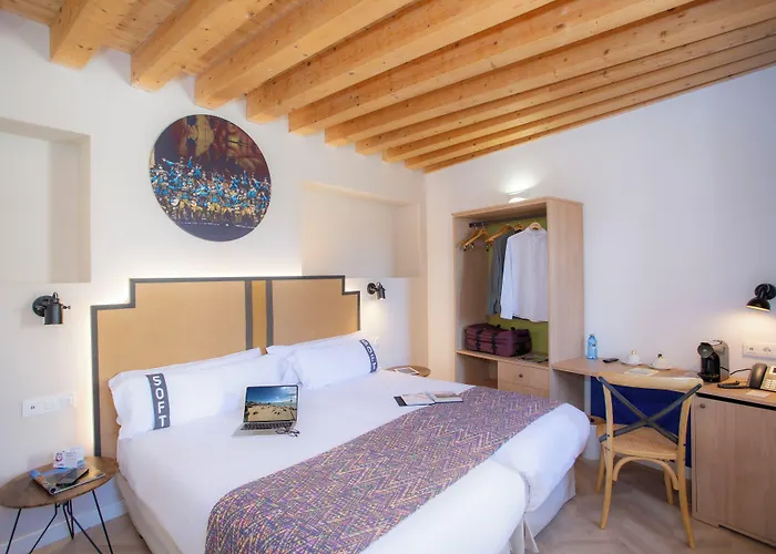 Casual Con Duende Cadiz By Casual Hoteles