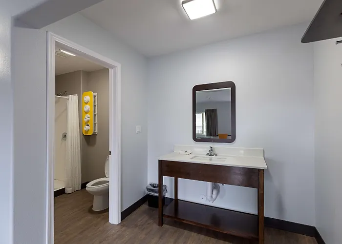 Motel 6-Show Low, Az