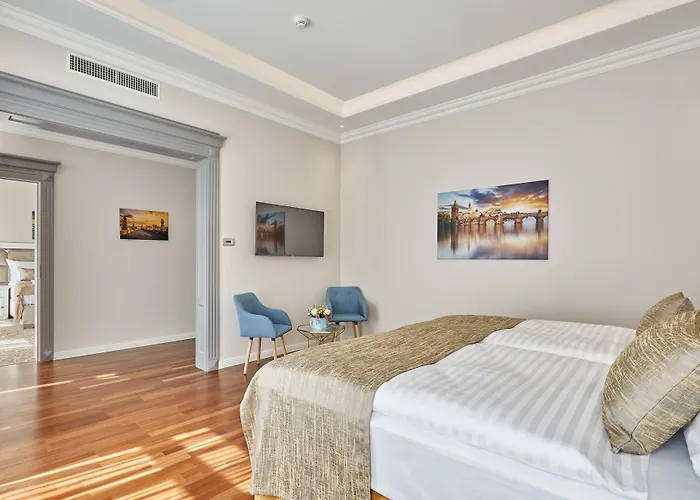 Golden Key Boutique Hotel