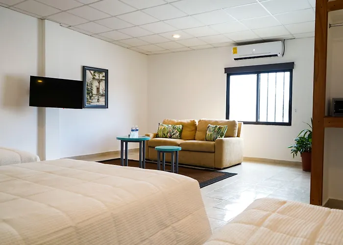 Hotel & Suites Arges - Centro Chetumal