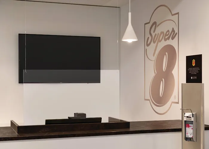 Super 8 By Wyndham Augsburg