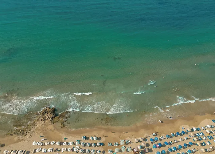 Nami Hotel & Suites