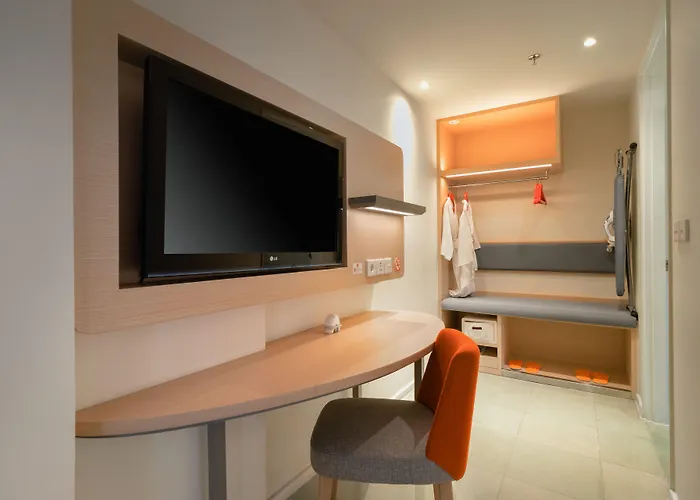 Harris Hotel Kuta Tuban Bali